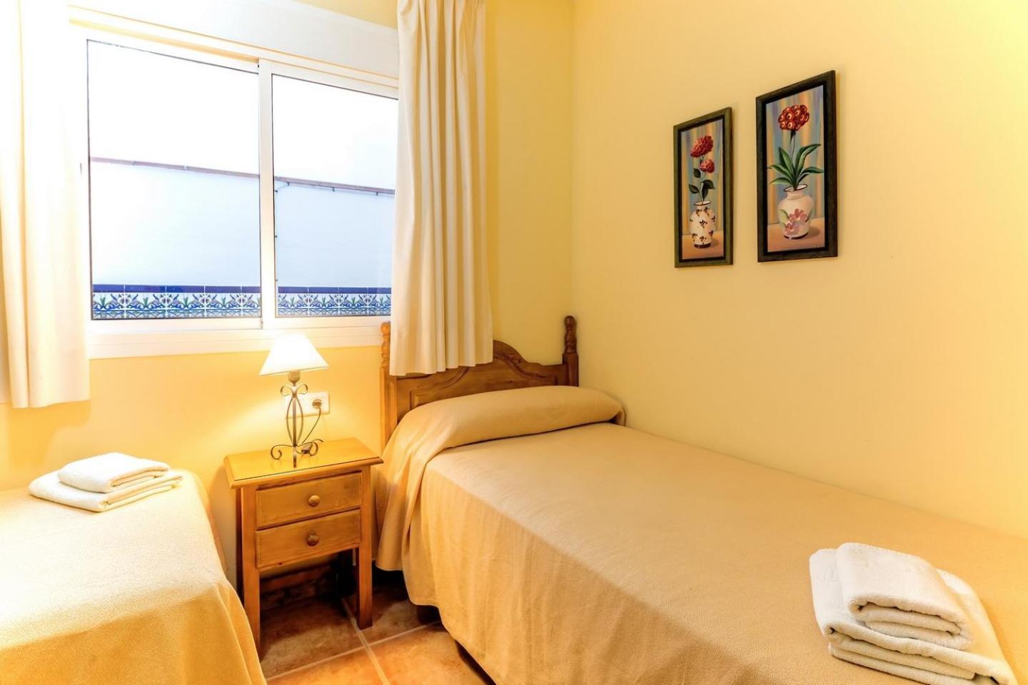Apartamentos La Casa Del Barrio Маро Экстерьер фото