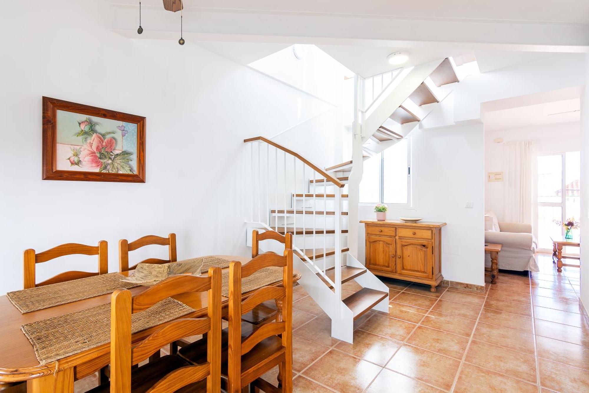 Apartamentos La Casa Del Barrio Маро Экстерьер фото