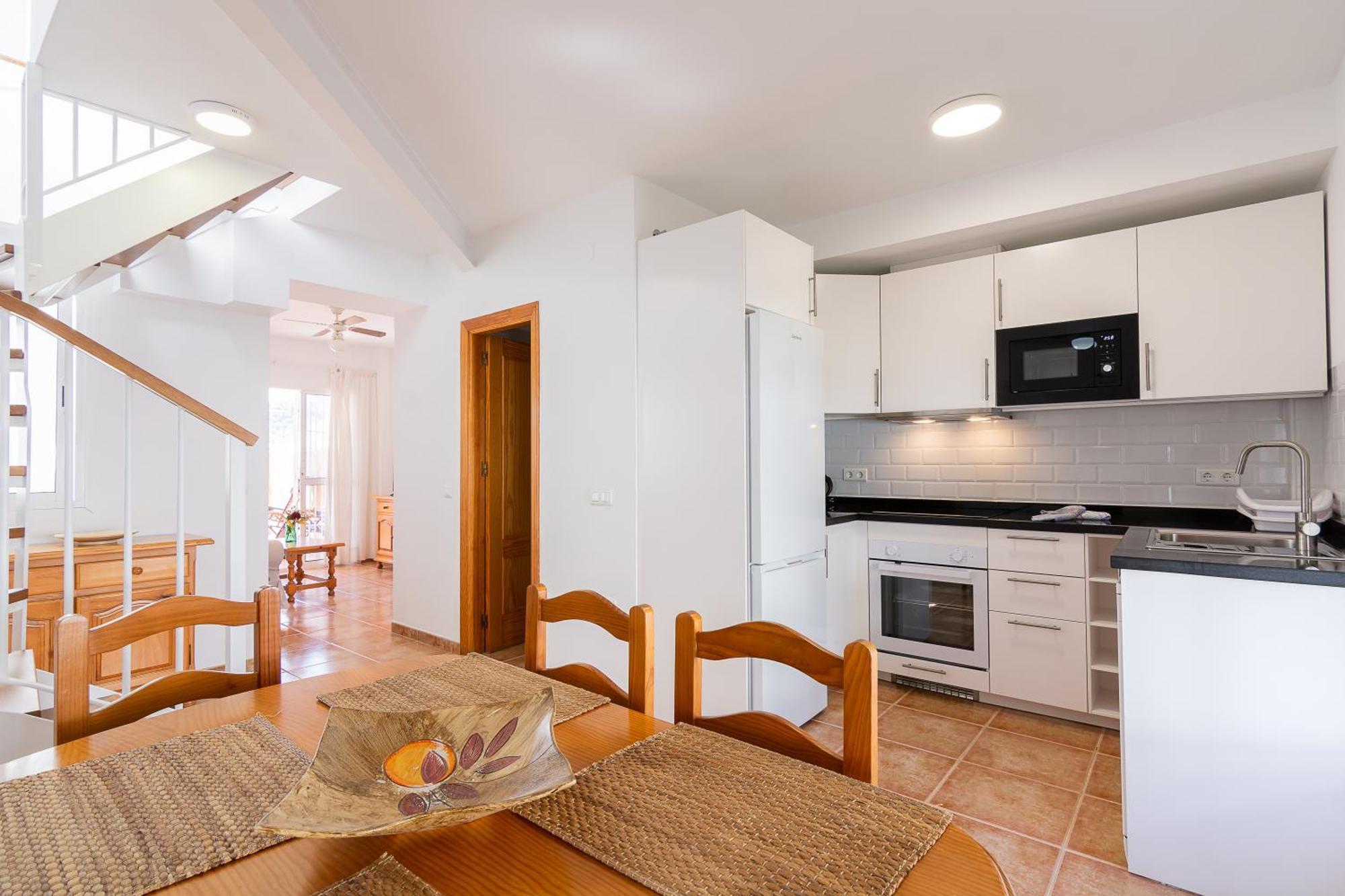 Apartamentos La Casa Del Barrio Маро Экстерьер фото